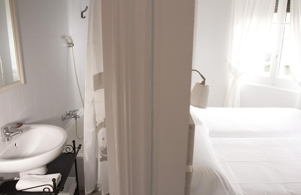 Hostal Monjes Peregrinos Burgo Стая снимка